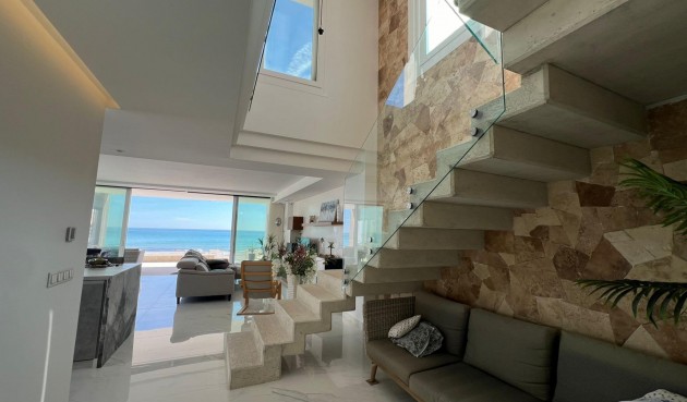 Resale - Villa -
Torrevieja - La Mata