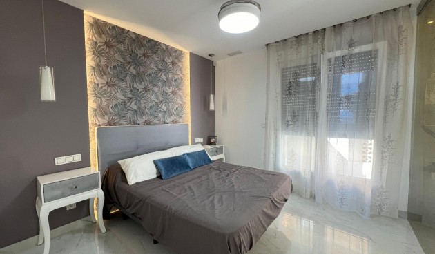 Resale - Villa -
Torrevieja - La Mata
