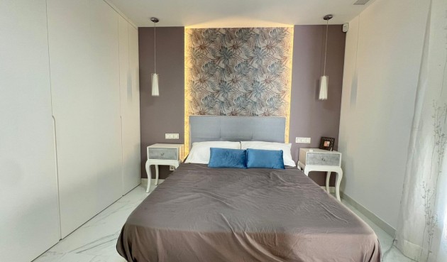 Resale - Villa -
Torrevieja - La Mata