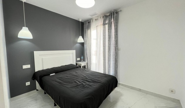 Resale - Villa -
Torrevieja - La Mata