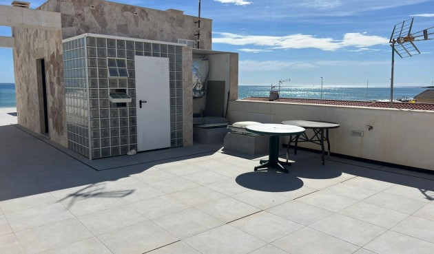 Resale - Villa -
Torrevieja - La Mata