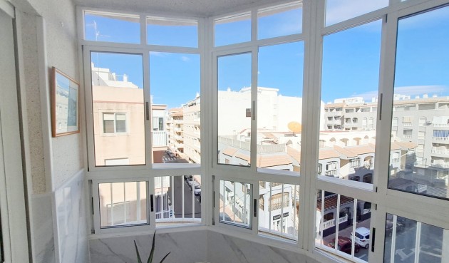 Resale - Apartment -
Torrevieja - Costa Blanca