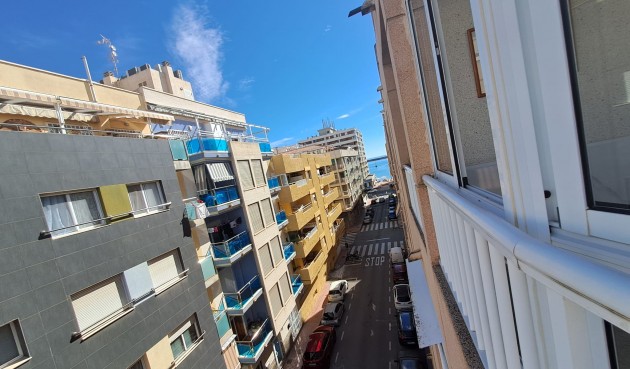 Resale - Apartment -
Torrevieja - Costa Blanca