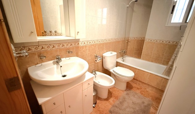 Återförsäljning - Apartment -
Torrevieja - Costa Blanca