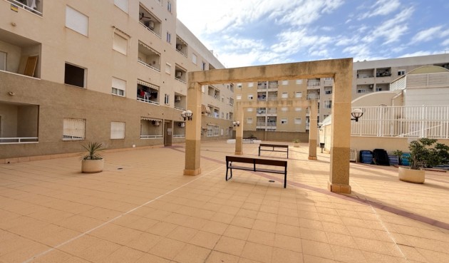 Återförsäljning - Apartment -
Torrevieja - Costa Blanca