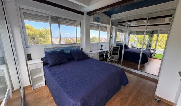 Brukt - Villa -
Orihuela Costa - Costa Blanca