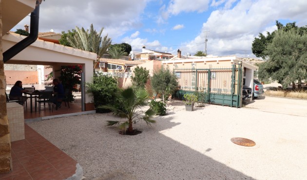 Resale - Villa -
Fortuna - Inland