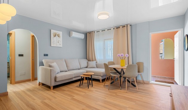 Resale - Apartment -
San Miguel de Salinas - Inland