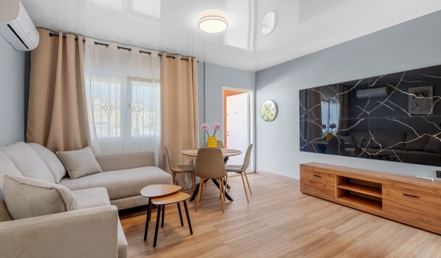 Resale - Apartment -
San Miguel de Salinas - Inland