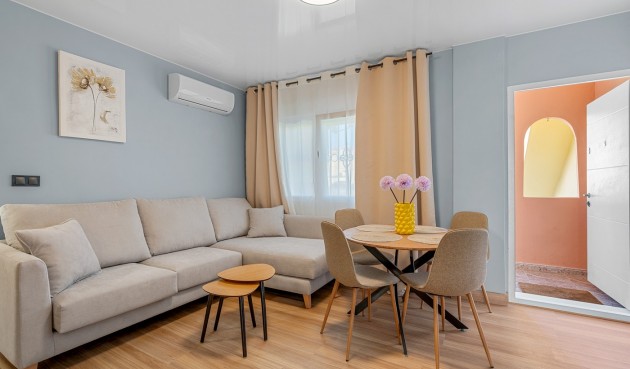 Resale - Apartment -
San Miguel de Salinas - Inland