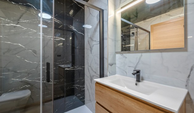 Resale - Apartment -
San Miguel de Salinas - Inland