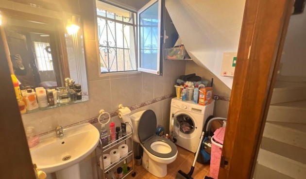 Återförsäljning - Town House -
Orihuela Costa - Los Almendros-la Florida