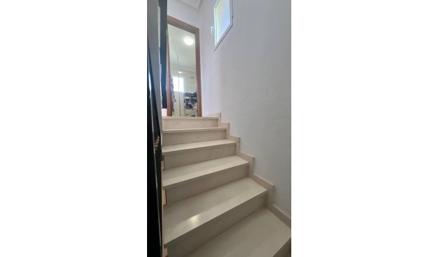 Återförsäljning - Town House -
Orihuela Costa - Los Almendros-la Florida