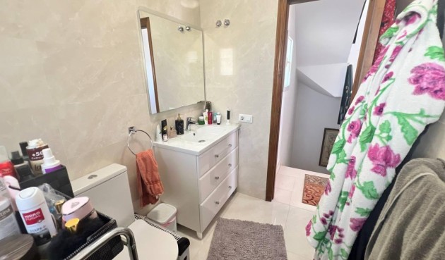 Återförsäljning - Town House -
Orihuela Costa - Los Almendros-la Florida