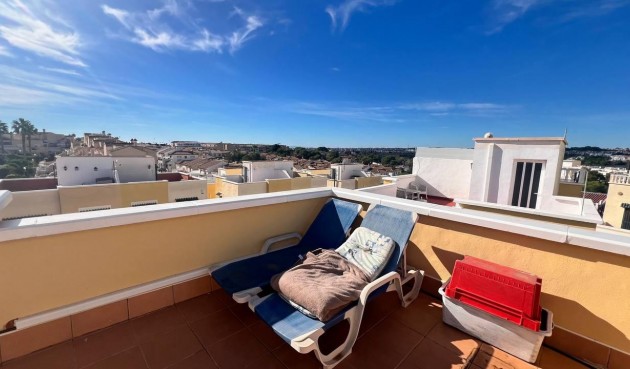 Återförsäljning - Town House -
Orihuela Costa - Los Almendros-la Florida