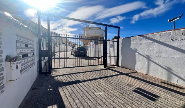 Återförsäljning - Town House -
Orihuela Costa - Los Almendros-la Florida