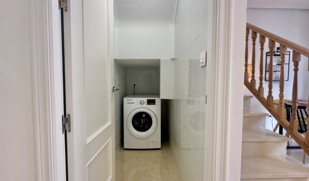 Resale - Town House -
San Miguel de Salinas - Inland