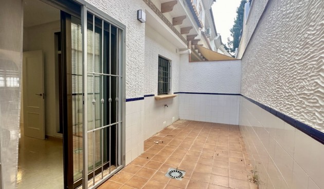 Resale - Town House -
San Miguel de Salinas - Inland