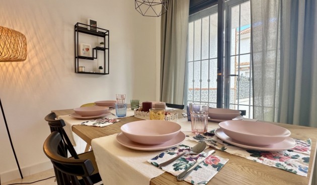 Resale - Town House -
San Miguel de Salinas - Inland