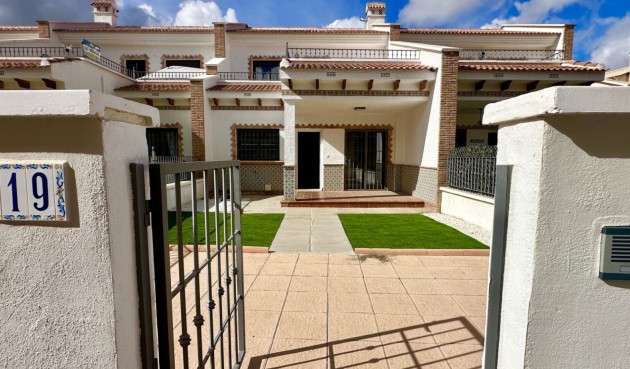 Resale - Town House -
San Miguel de Salinas - Inland