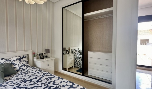 Resale - Town House -
San Miguel de Salinas - Inland