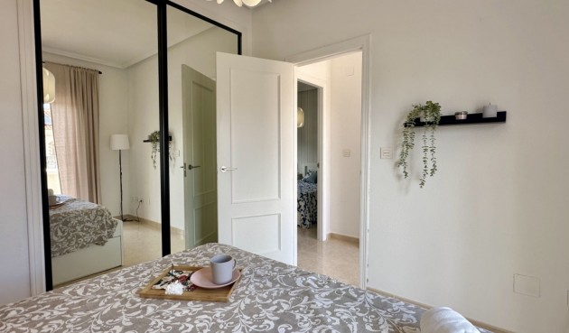 Resale - Town House -
San Miguel de Salinas - Inland