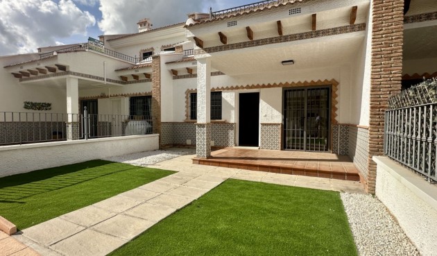 Resale - Town House -
San Miguel de Salinas - Inland