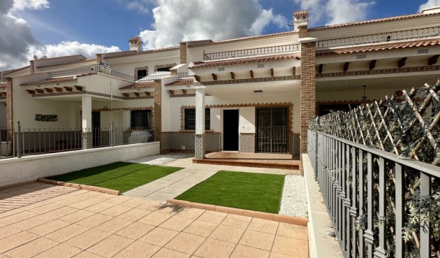Resale - Town House -
San Miguel de Salinas - Inland