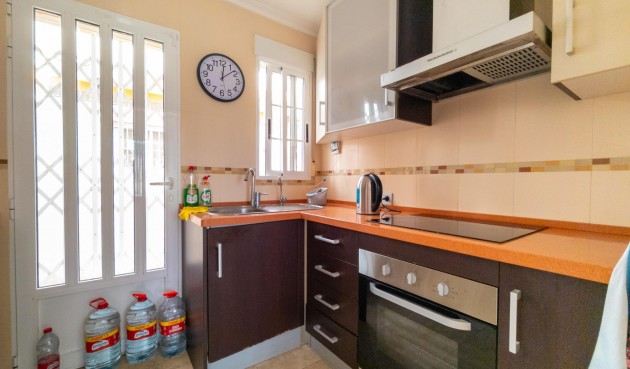 Resale - Villa -
Torrevieja - La Mata