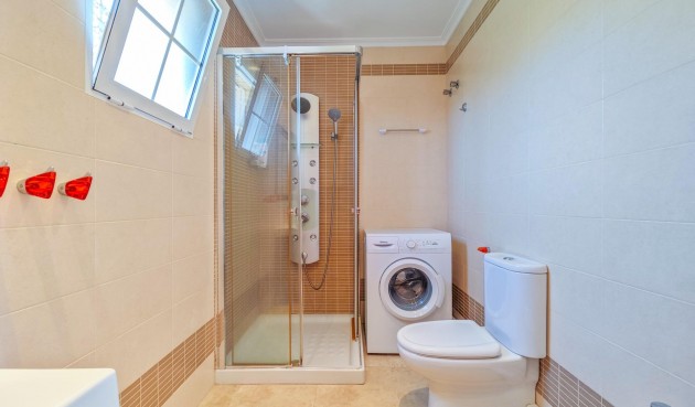 Resale - Villa -
Torrevieja - La Mata