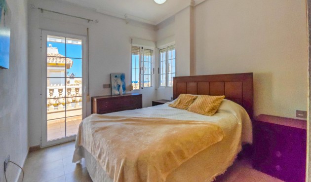 Resale - Villa -
Torrevieja - La Mata