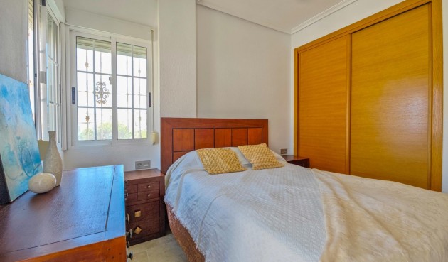 Resale - Villa -
Torrevieja - La Mata