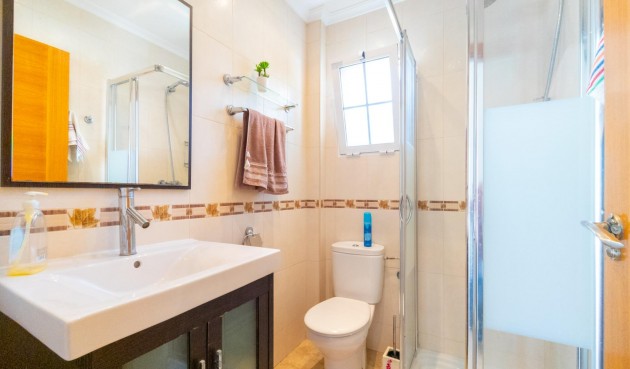 Resale - Villa -
Torrevieja - La Mata