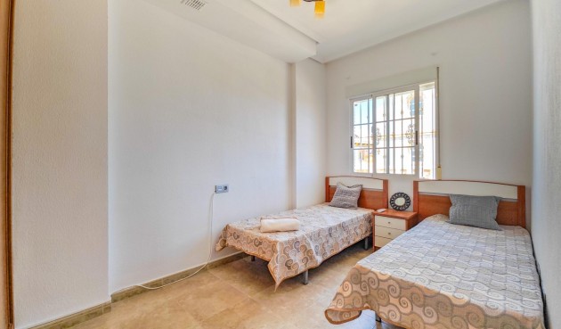 Resale - Villa -
Torrevieja - La Mata