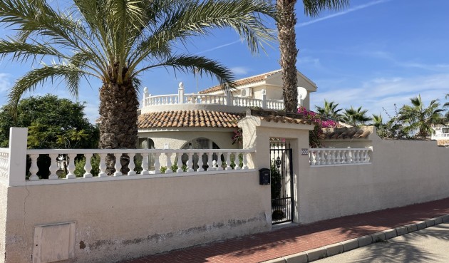 Resale - Villa -
Camposol - Inland