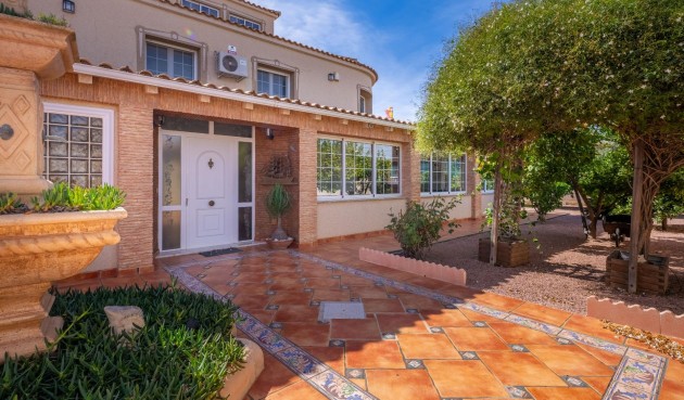 Brukt - Villa -
Torrevieja - El Chaparral