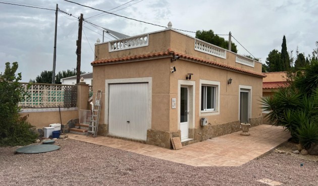 Resale - Villa -
Dolores - Cmno. Escorredor