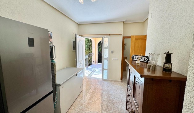 Resale - Villa -
Dolores - Cmno. Escorredor