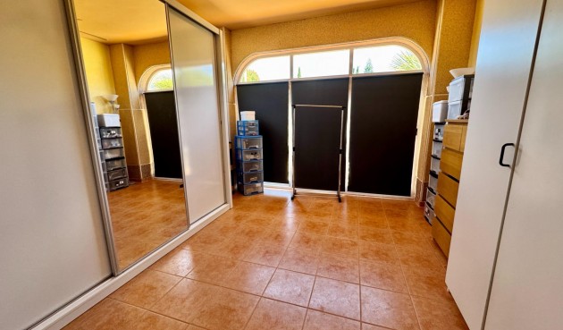 Resale - Villa -
Dolores - Cmno. Escorredor