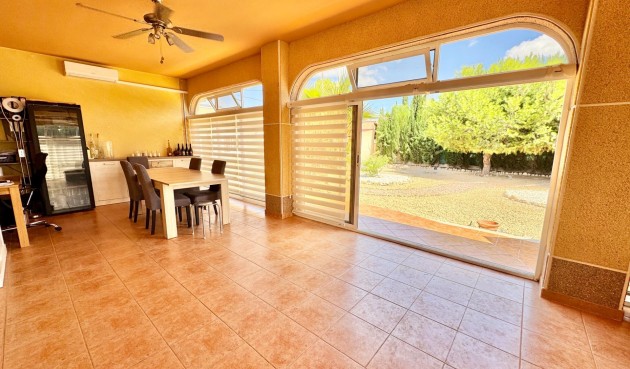 Resale - Villa -
Dolores - Cmno. Escorredor