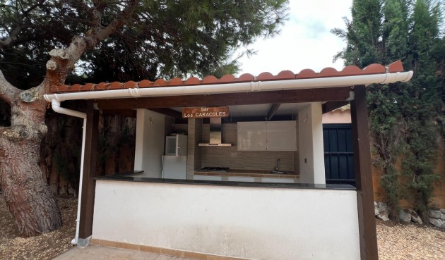 Resale - Villa -
Dolores - Cmno. Escorredor