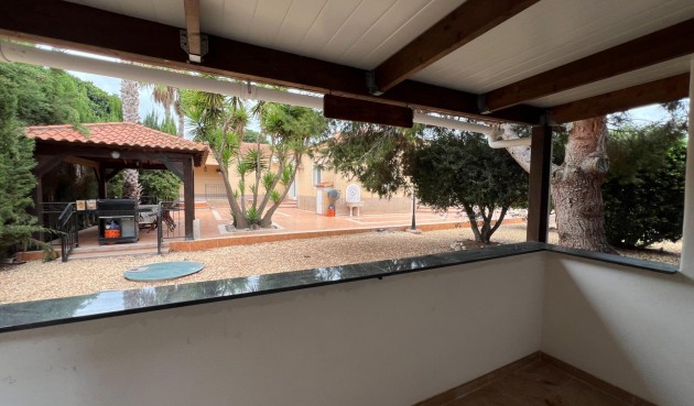 Resale - Villa -
Dolores - Cmno. Escorredor