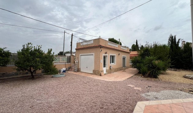 Resale - Villa -
Dolores - Cmno. Escorredor