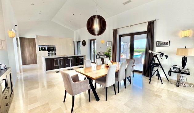 Brukt - Villa -
Dolores - Comunidad Valenciana