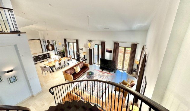 Brukt - Villa -
Dolores - Comunidad Valenciana