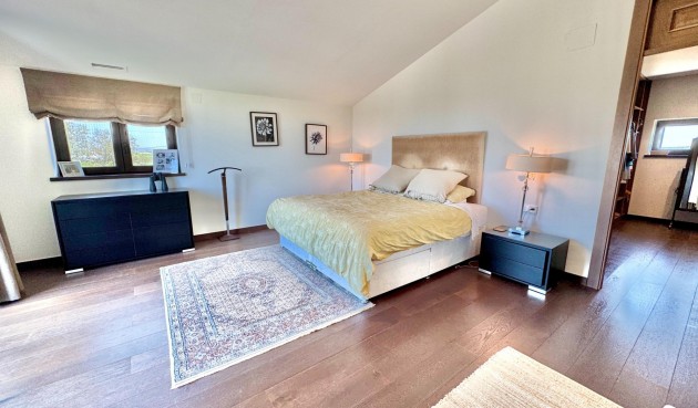 Brukt - Villa -
Dolores - Comunidad Valenciana