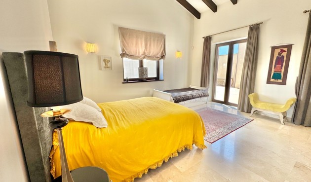 Brukt - Villa -
Dolores - Comunidad Valenciana