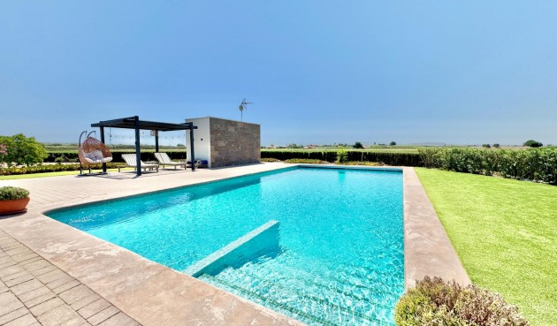 Brukt - Villa -
Dolores - Comunidad Valenciana