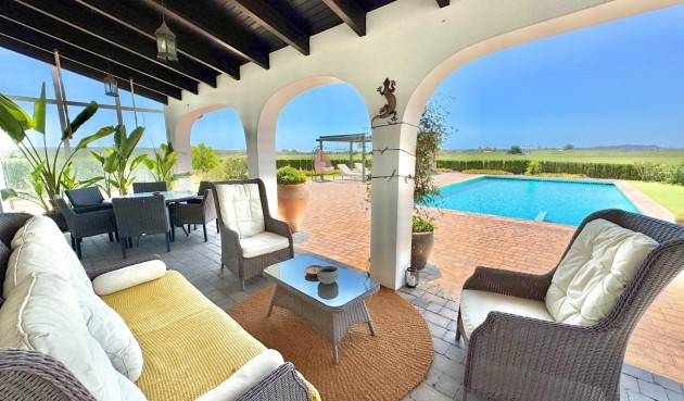 Brukt - Villa -
Dolores - Comunidad Valenciana