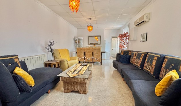 Resale - Villa -
Dolores - Comunidad Valenciana